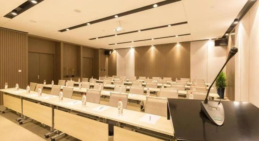 Atour Hotel Suzhou Industrial Park Yangcheng Lake Peninsula 4*, Suzhou (Jiangsu) China