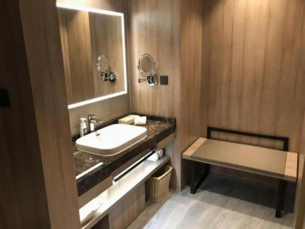 Atour Hotel Suzhou Industrial Park Yangcheng Lake Peninsula